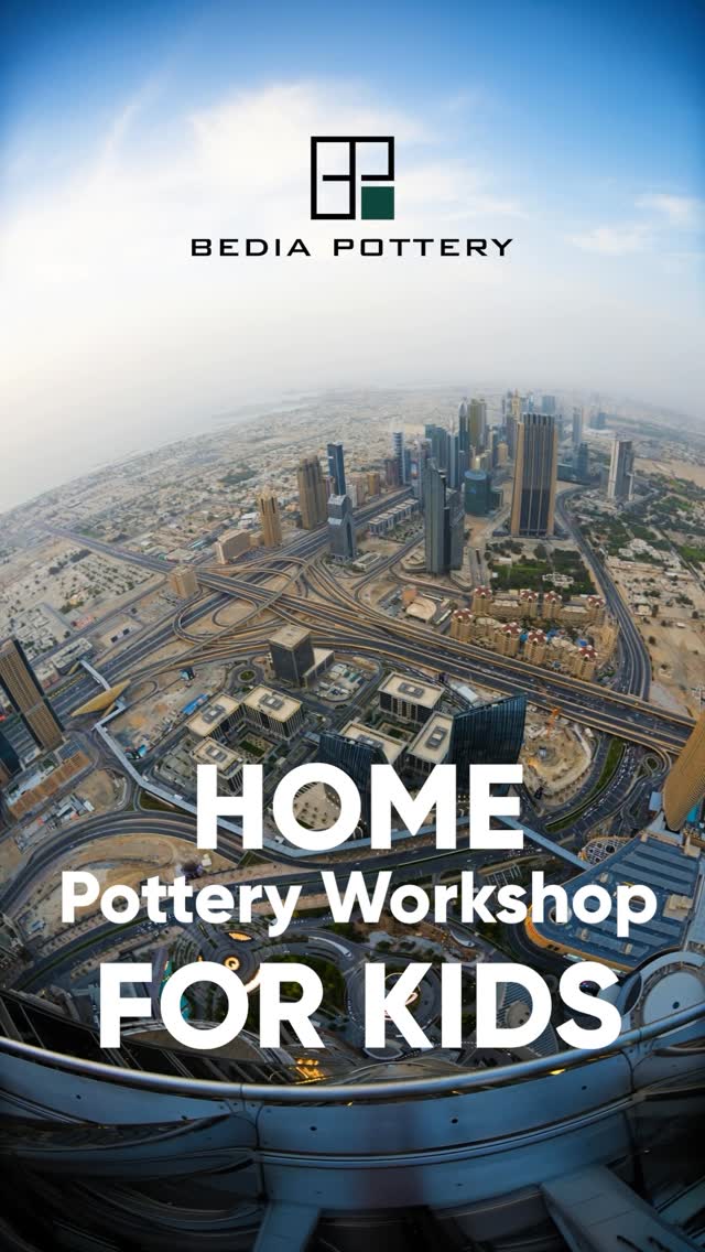 We believe pottery should be within everyone’s reach.
So we bring the experience