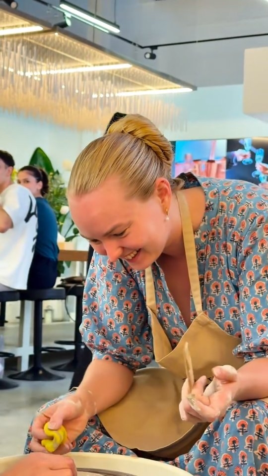 Creating moments through clay, creativity & connection.
From first touch to fini